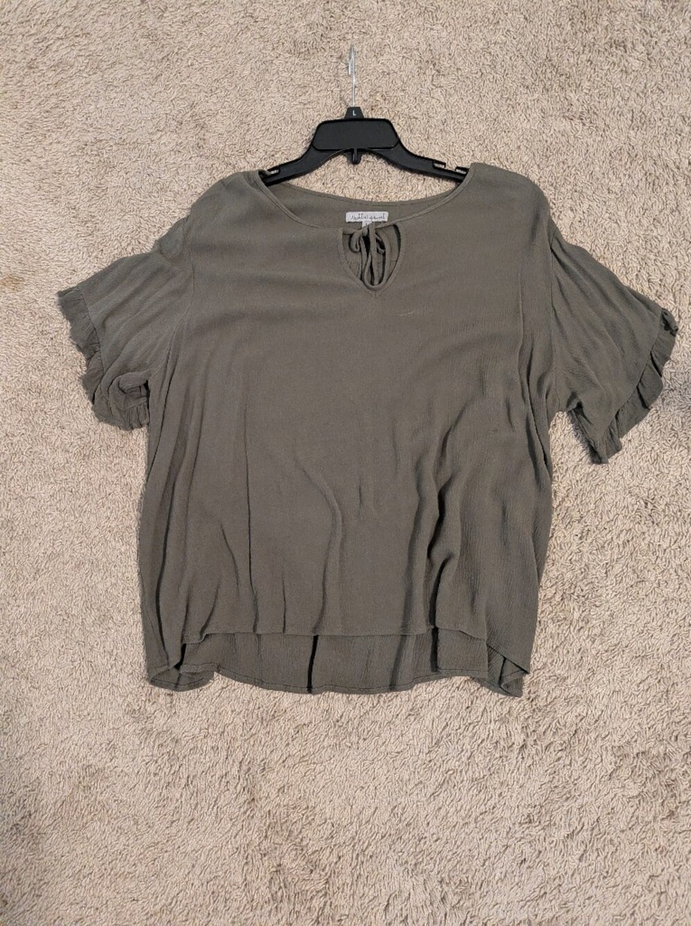 Ruffle-Sleeve Tunic Top in Olive